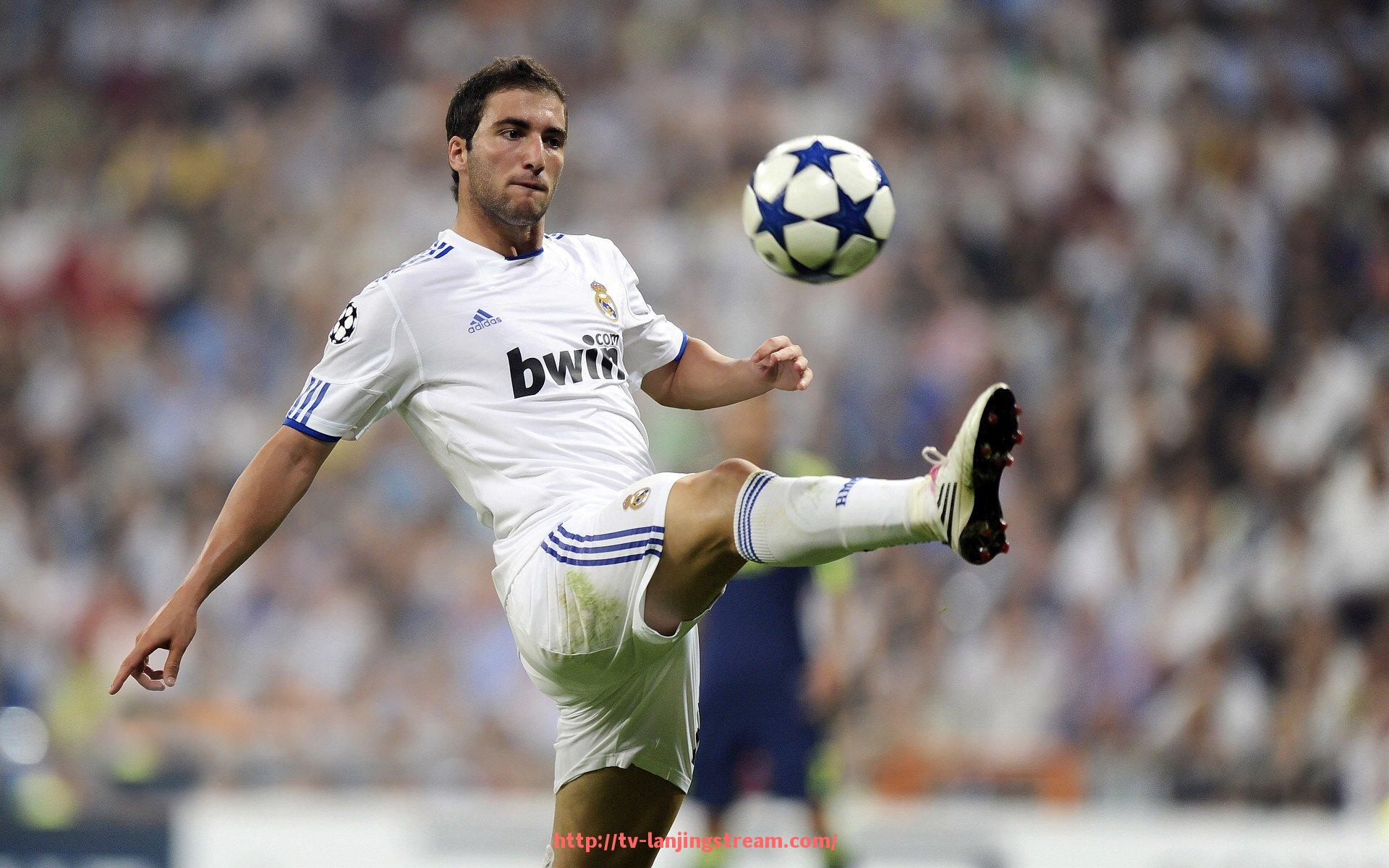 蓝鲸体育直播-世俱杯球队伤病名单公布,缺席名单与伤情分析